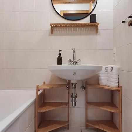 Alpenflair Mit Balkon - Inkl Parkplatz #1 * Innsbruck